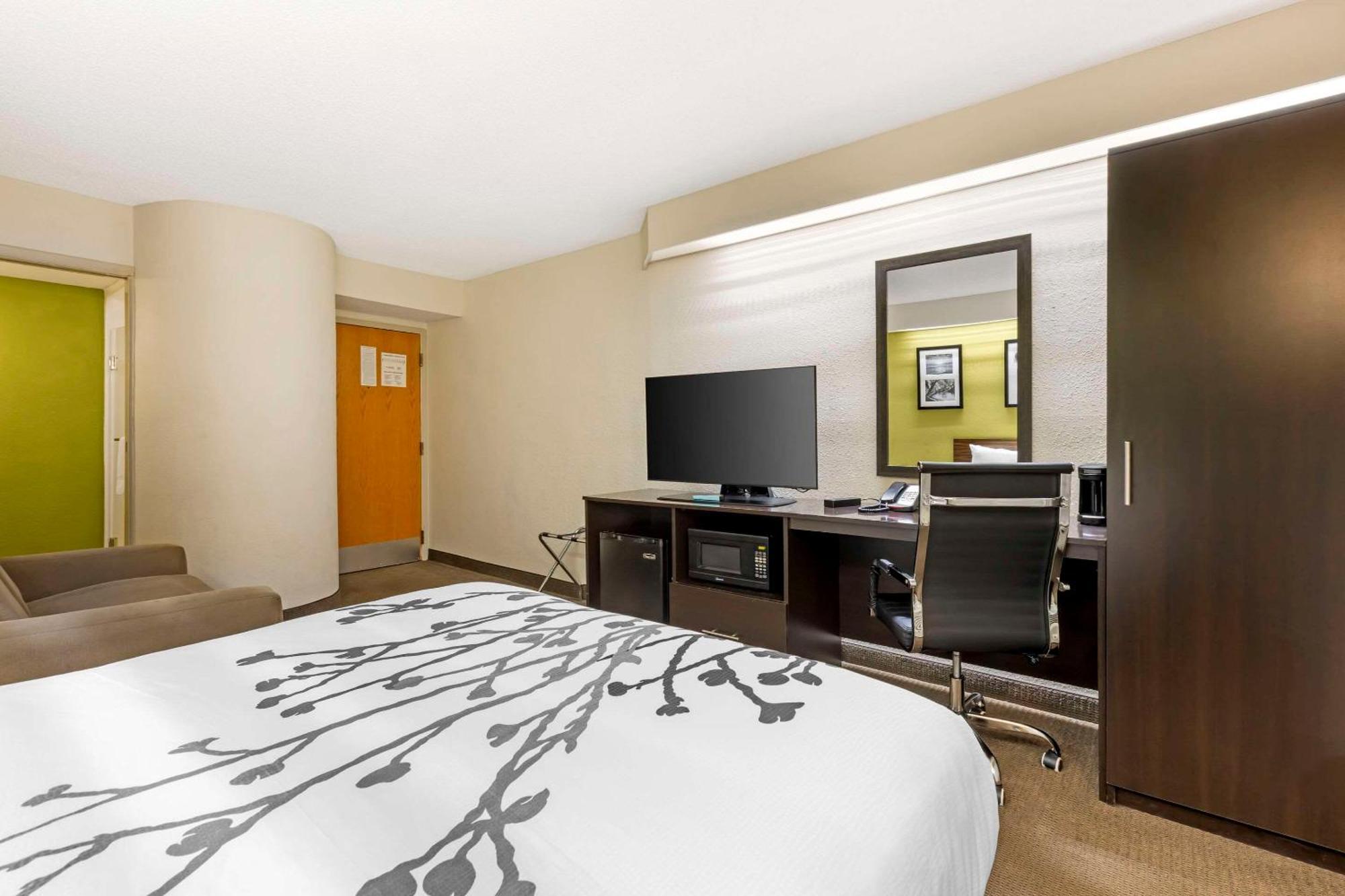 Sleep Inn At Greenville Convention Center Bagian luar foto
