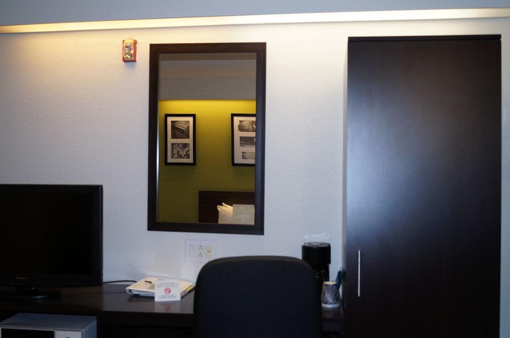 Sleep Inn At Greenville Convention Center Bagian luar foto