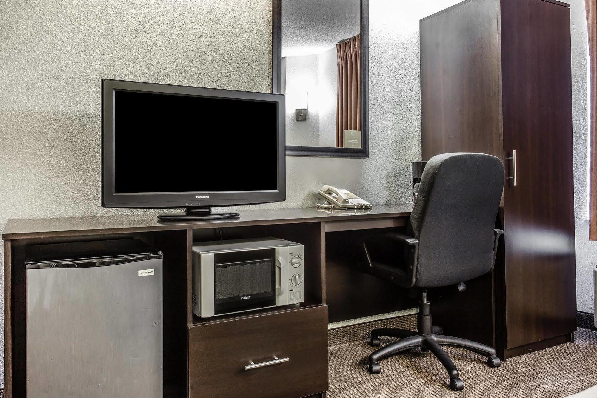 Sleep Inn At Greenville Convention Center Bagian luar foto