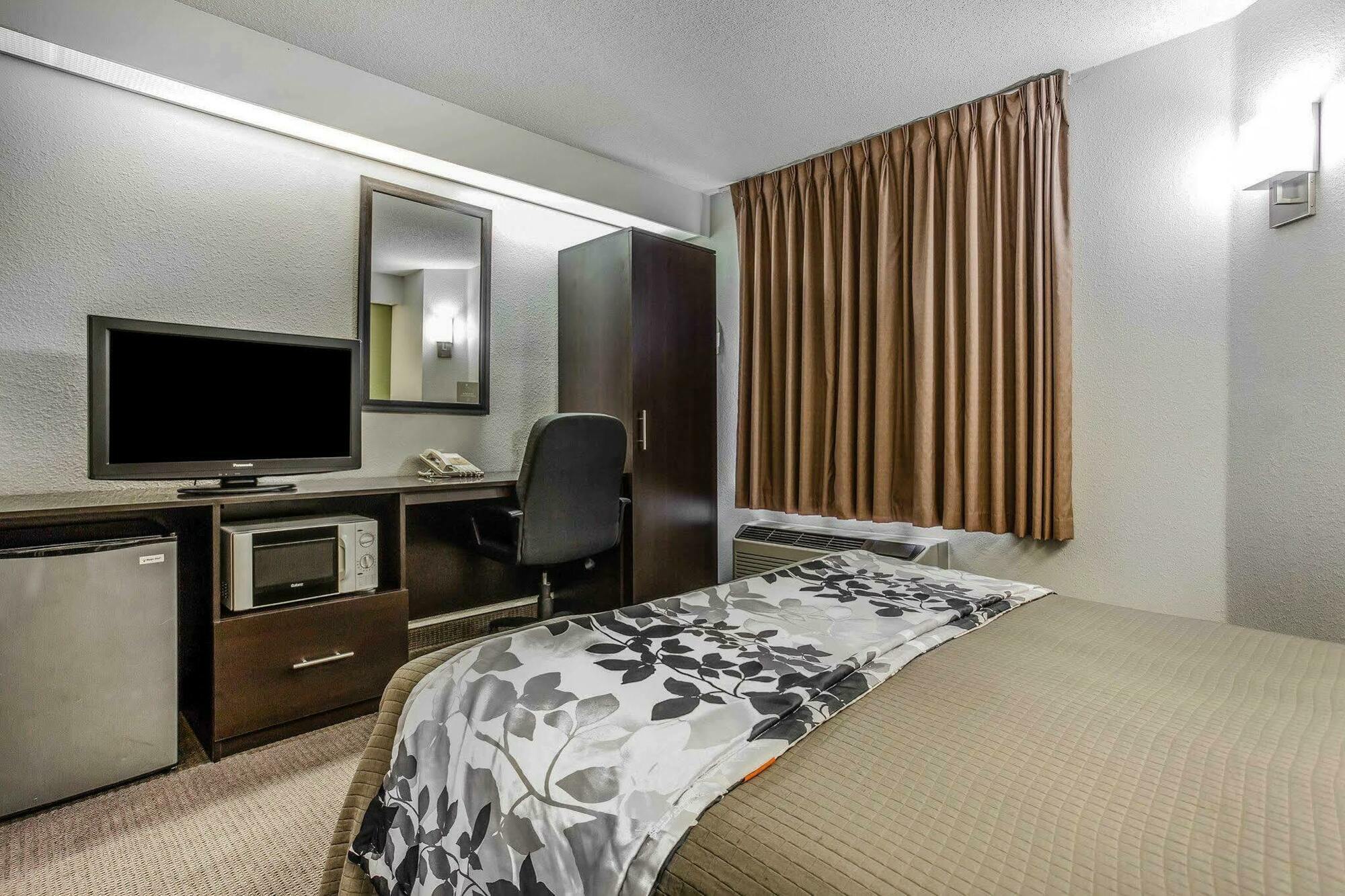 Sleep Inn At Greenville Convention Center Bagian luar foto
