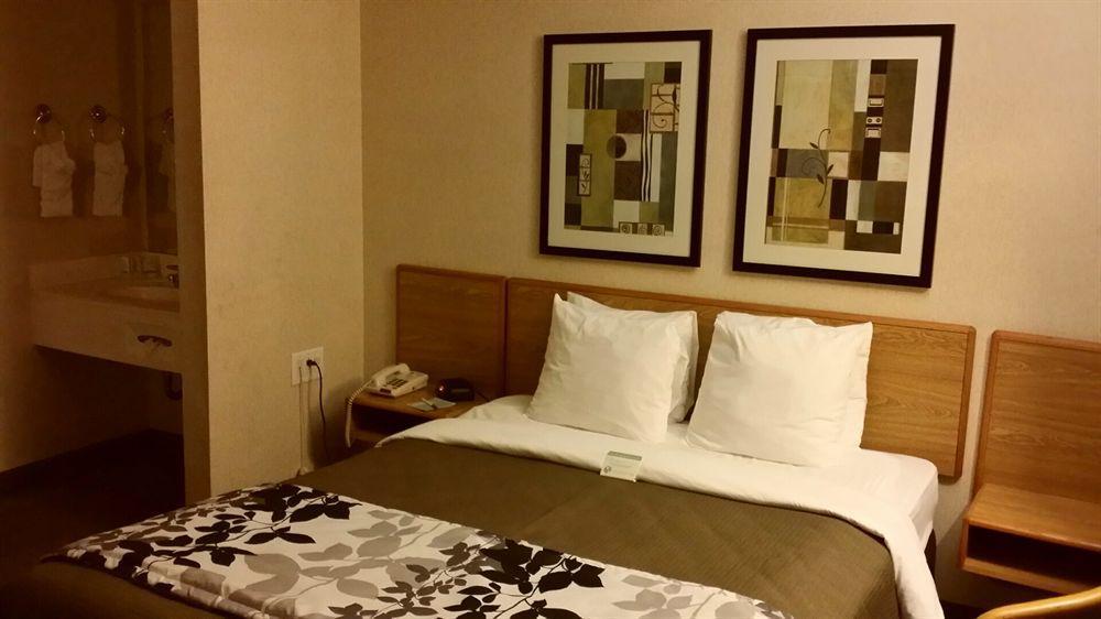 Sleep Inn At Greenville Convention Center Bagian luar foto